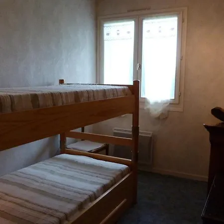 Spacieux, 9 Personnes, 3 Chambres, 1 Mezzanine - Ara101 Apartment *